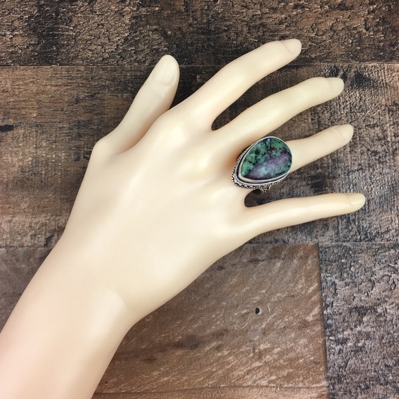 Ruby in Zoisite Stone Ring Size 8.25 - Picture 3 of 12
